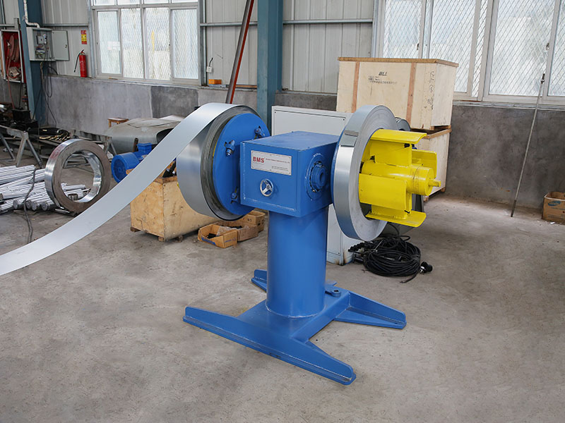 Shutter door guide roll forming machine Shutter door guide roll forming machine