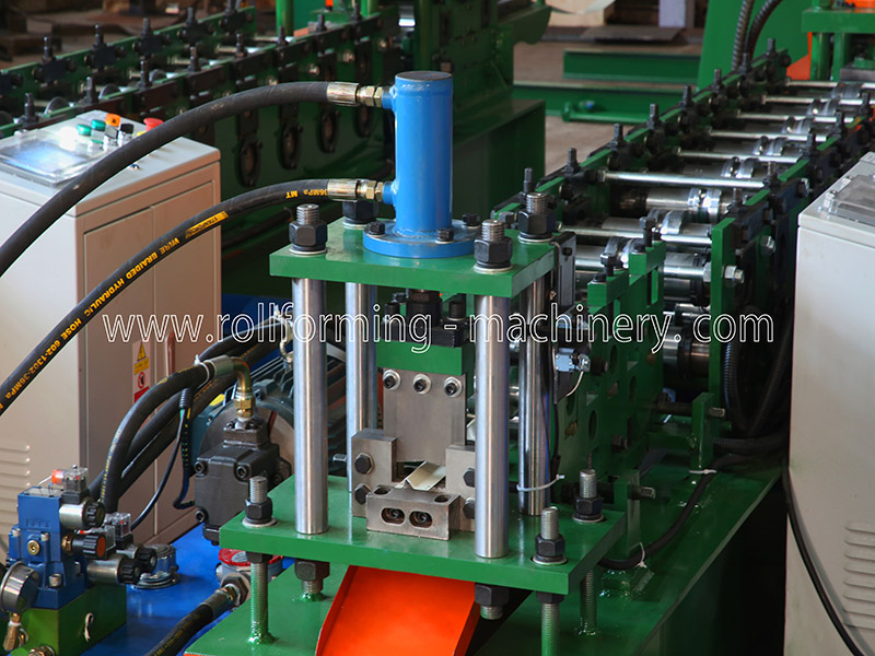 Boltless Rivet Shelving Roll Forming Machine