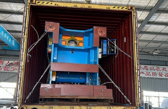 BMS-Neumaschinen werden erneut nach Dubai verschifft